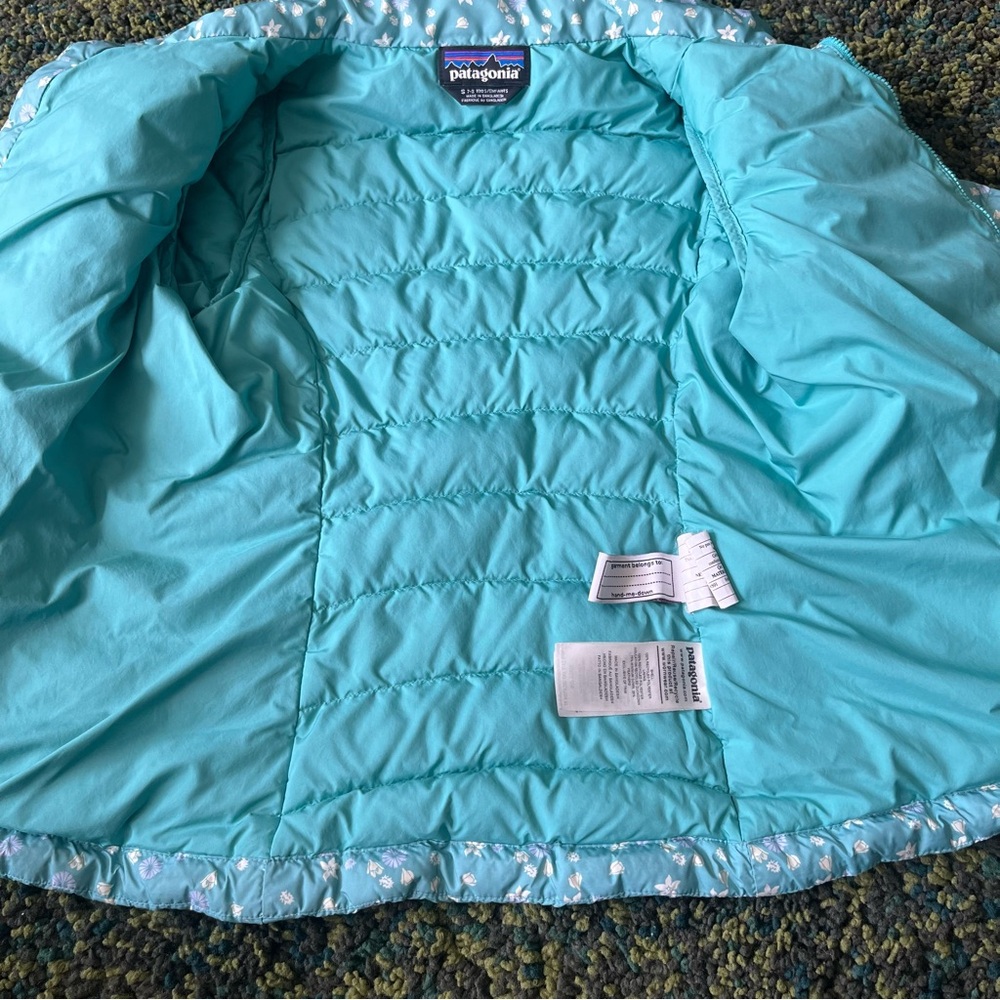 Patagonia floral lightweight puffer and fleece synchilla pullover - Picture 9 of 10